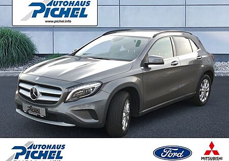 Mercedes-Benz GLA 220 CDI/d 4Matic AHZV WSCHWENKBAR+NAVI+ACC+B