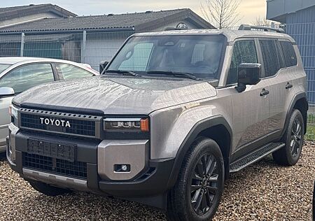 Toyota Land Cruiser 2.8 4WD First Edition Automatik