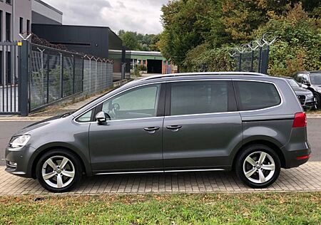 VW Sharan Volkswagen 2,0TDI Highline BMT DSG+Leder+Panorama
