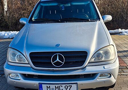 Mercedes-Benz ML 270 CDI -