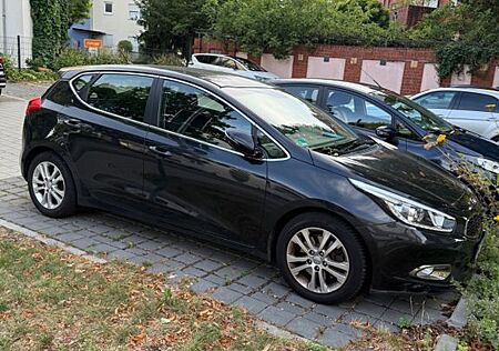 Kia Cee'd / Ceed 1.4 CVVT Vision Vision