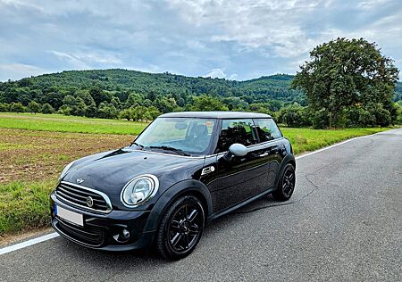 Mini ONE 1.6 Brick Lane R56 Inspektion NEU v. Extras!