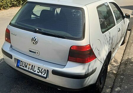 VW Golf Volkswagen 1.4 Basis