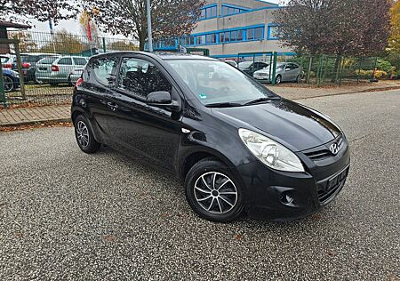 Hyundai i20 FIFA WM Edition-KLIMA-105Tkm-TÜV NEU