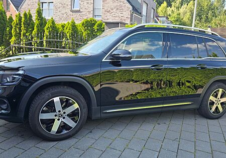 Mercedes-Benz GLB 200 GLB 200d DCT-360° Kamera, AHK,LED,Leder Braun,