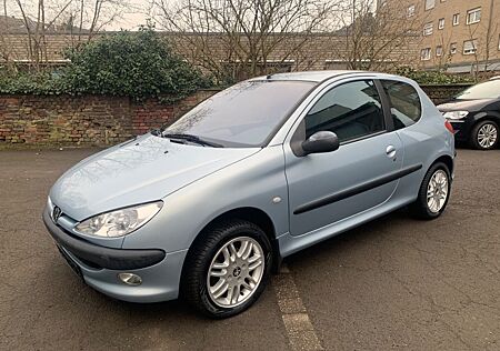 Peugeot 206 1.4 Premium*AUTOMATIK*E-FENSTER*TÜV NEU*