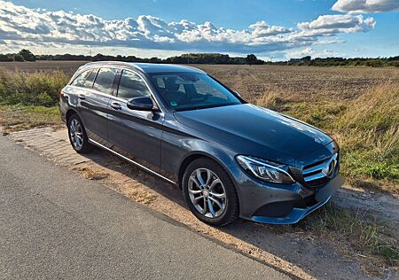 Mercedes-Benz C 220 d 4MATIC T Autom. -