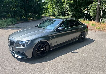 Mercedes-Benz C 63 AMG Mercedes-AMG C 63 Mercedes-AMG