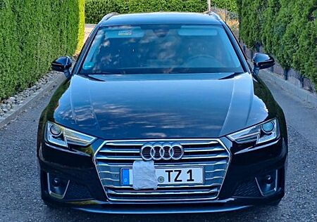 Audi A4 35 TDI S tron. design Avant Standh.,SHZ,Sline
