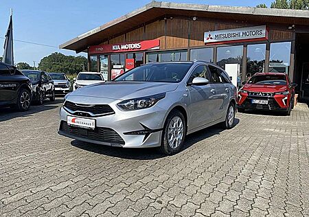 Kia Cee'd Ceed / cee d Sportswagon 1.5T DCT VISION KOMFORT