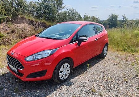 Ford Fiesta 1,25 44kW Ambiente (Gepflegter Zustand!)