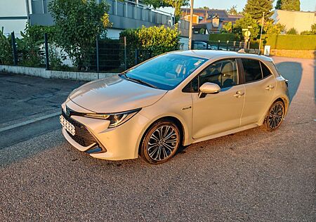 Toyota Corolla 2,0 Hybrid Club Scheckheftgepflegt