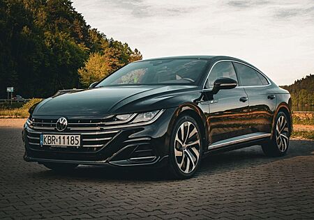 VW Arteon Volkswagen 2.0 TSI 272 DSG 4MOTION R-Line