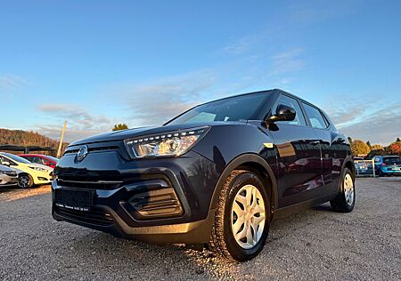 SsangYong Tivoli Crystal 4x2*63. 000 Km*HU NEU*1.Hand*