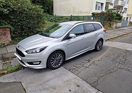 Ford Focus 1,0 EcoBoost Turnier ST-Line, Navi...