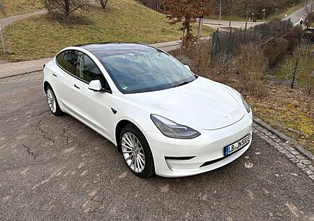 Tesla Model 3 RWD Long Range 8-Fach