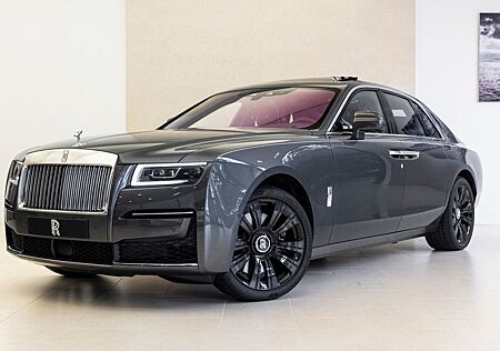 Rolls-Royce Ghost 2 year service & warranty