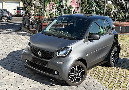 Smart ForTwo Coupé in grau matt LED Scheinwerfer Rückl