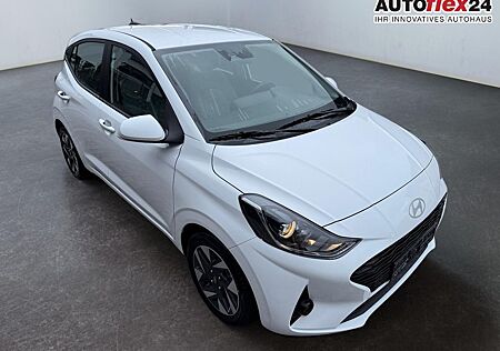 Hyundai i10 1,2 1ZKlim NAV 8Z SHZ Spha BT Kam PDC Alu...