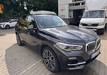 BMW X5 xDrive 45e Driving Assist /Pano/Laser/HUD