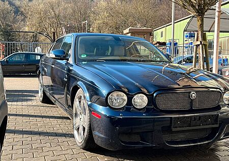 Jaguar XJ8 4.2 Liter Sovereign Sovereign
