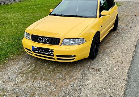 Audi S4 2.7 quattro Avant Imolagelb