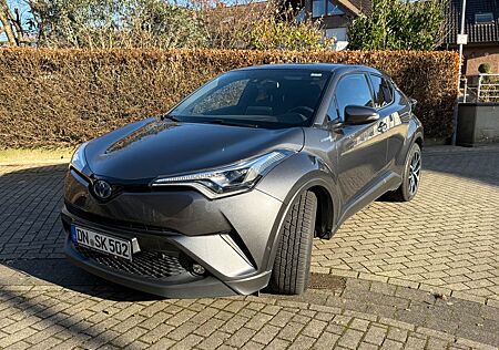 Toyota C-HR 1.8-l-VVTi Hybrid Team Deutschland