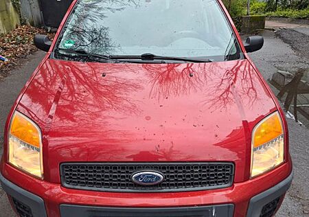 Ford Fusion Rentner Fahrzeug, 8x Reifen