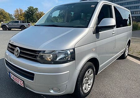 VW T5 Multivan Volkswagen 2.0L / COMFORTLINE