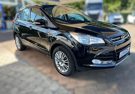 Ford Kuga Titanium AHK,LM-Felgen,PDC,SHZ uvm.