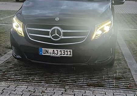 Mercedes-Benz V 220 d Aut. EDITION lang 8Sitze Schiebetür bds.