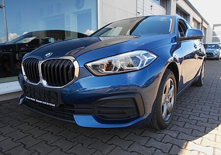 BMW 118i 1.Hand 25`KM -NAVI-SITZHEIZUNG-LED-CARPLAY-
