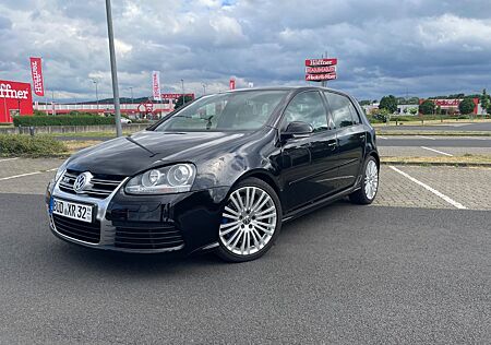 VW Golf Volkswagen 5 R32 .