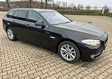 BMW 525d xDrive*Pano*HUD*Softclose*Voll