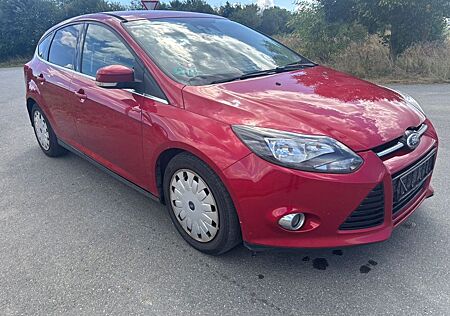 Ford Focus Lim. Titanium