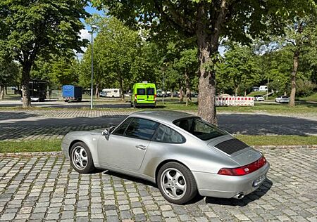 Porsche 993 Carrera Coupé C2 Handschalter