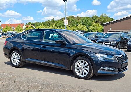 Skoda Superb Lim. 2´0DSG Style RFK SZG MMs DAB