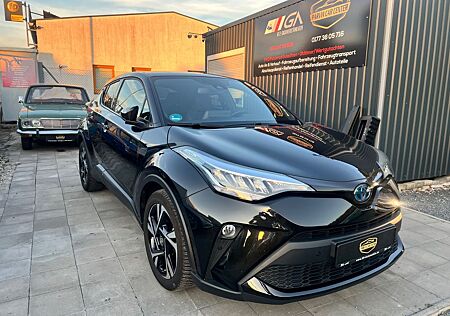 Toyota C-HR Hybrid Team D