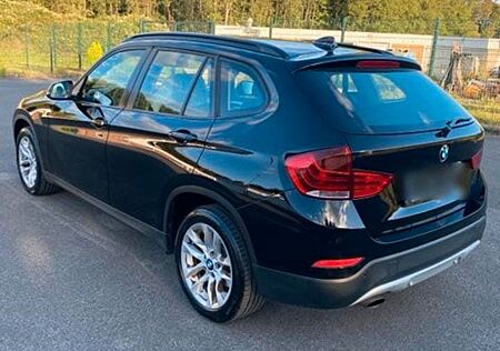 BMW X1 sDrive18i Sport Line Sport Line 2015 - 2 Hand