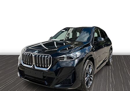 BMW iX1 xDrive30 M Sportpaket AHK