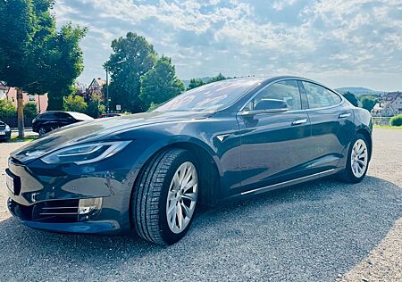 Tesla Model S 90D - Garagenwagen, wenig KM, 8-fach