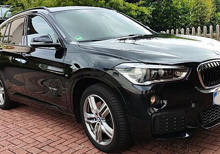 BMW X1 xDrive20i A M Sport M Paket