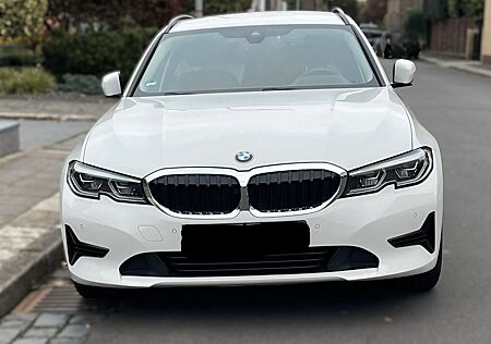 BMW 318d Touring Advantage Advantage