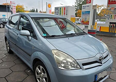 Toyota Corolla Verso 1.8-l-VVT-i Executive Multi-Mo...
