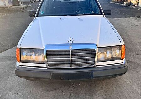 Mercedes-Benz 200 W124