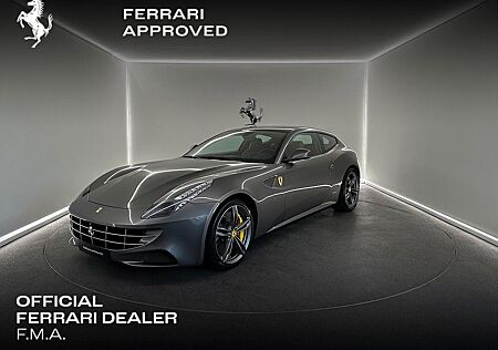 Ferrari FF / Grigio / Pano Roof / Approved
