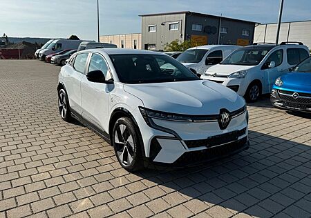 Renault Megane E-Tech Electric Equilibre / 1.Hand