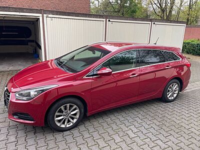 Hyundai i40 1.7 CRDi 104kW Tüv Neu Allwetterreifen Neu
