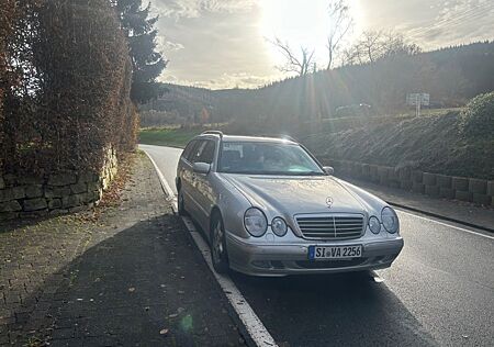 Mercedes-Benz E 320 CDI T AVANTGARDE Avantgarde