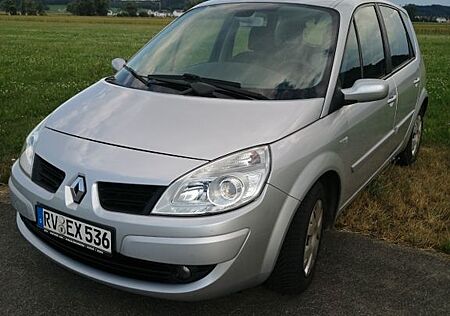 Renault Scenic 1. Hand 120.000km Zahnriemen neu